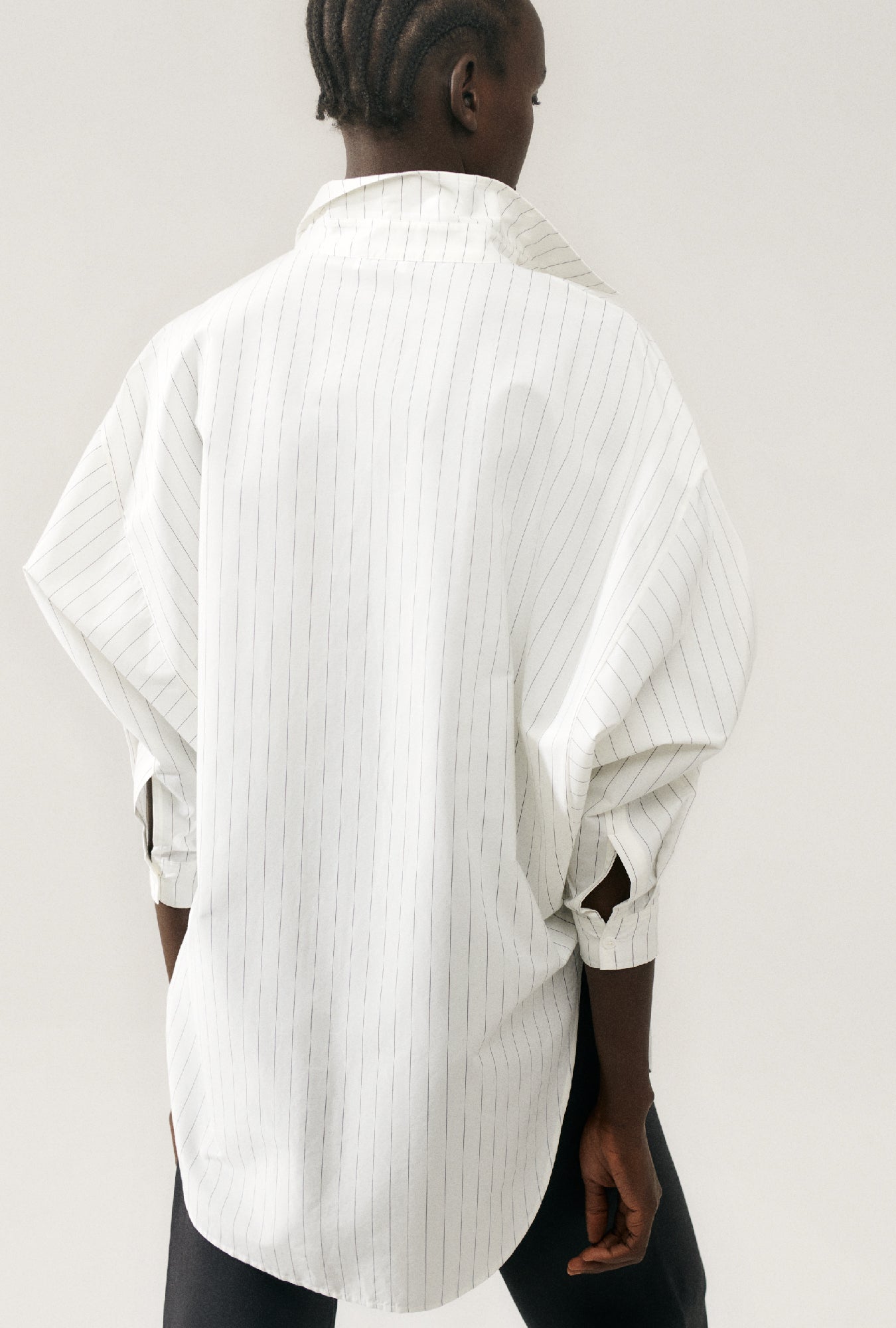 Cotton Silk Round Shirt White Pinstripe