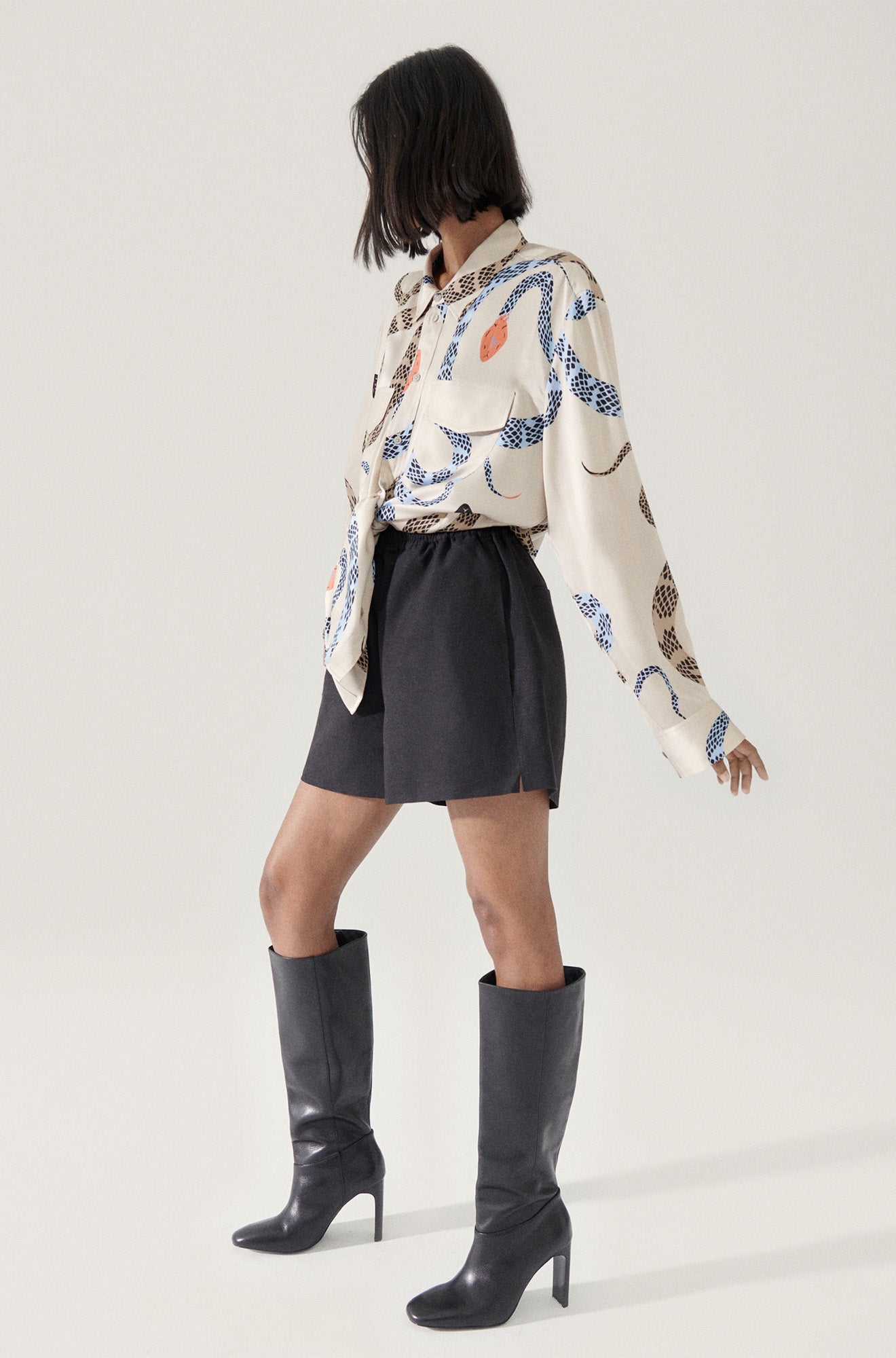 Yak Blend 70S Shorts Black