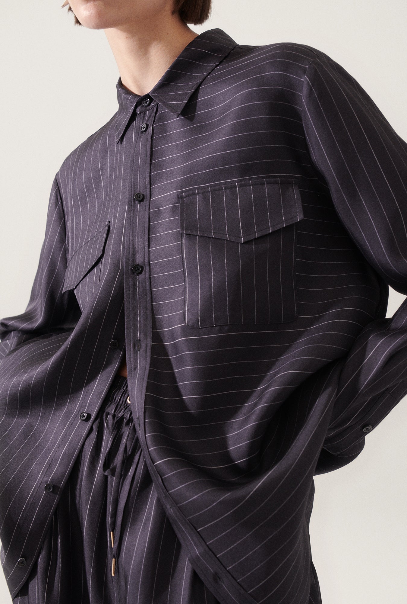 Twill Boyfriend Shirt Pinstripe Black / White