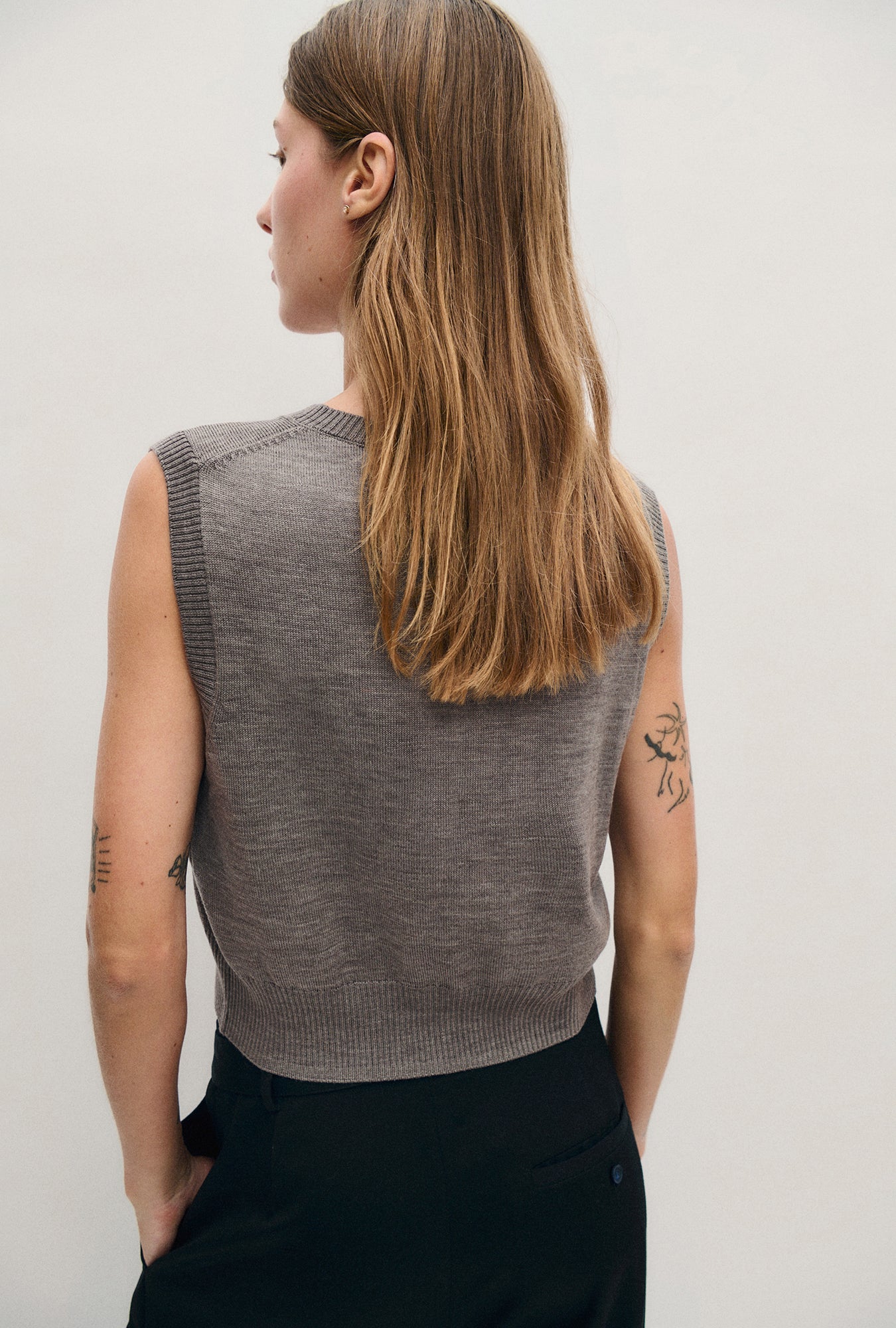 V-NECK SWEATER PEARL