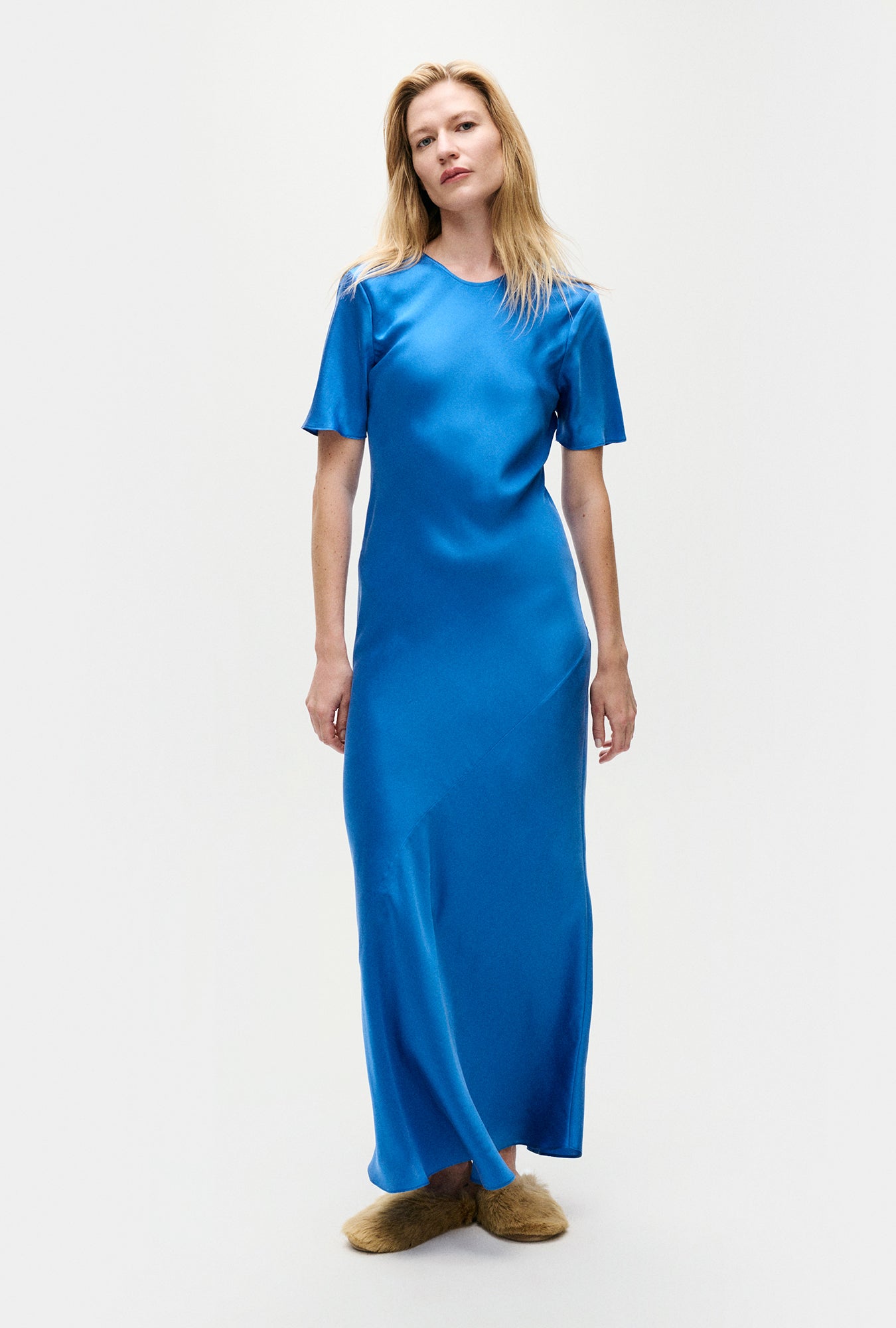 Short Sleeve Bias Dress Wave