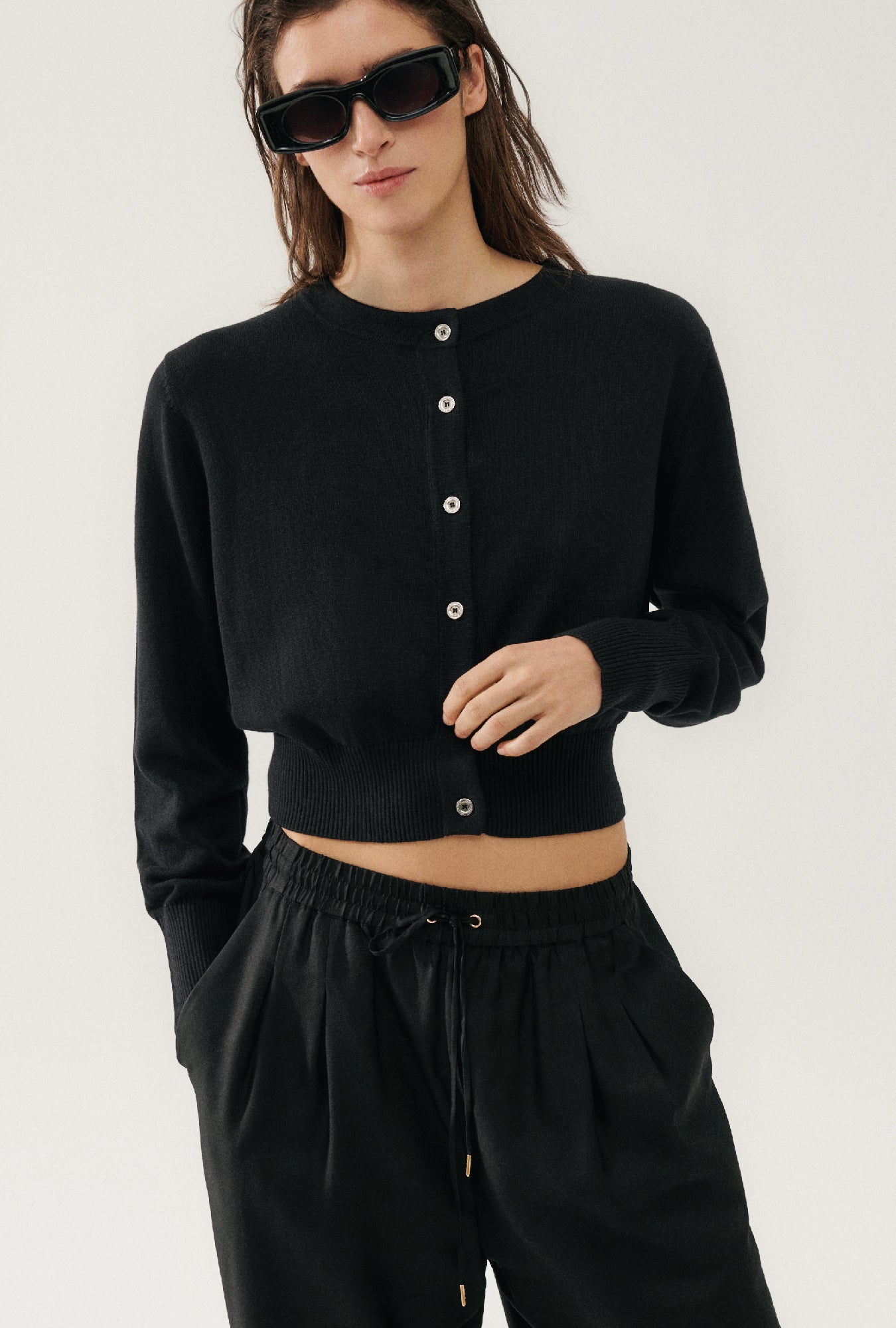 Cropped Cardigan Black