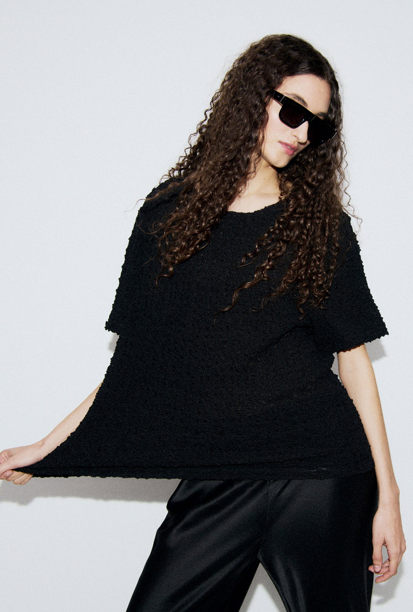 Pebble Tee Black
