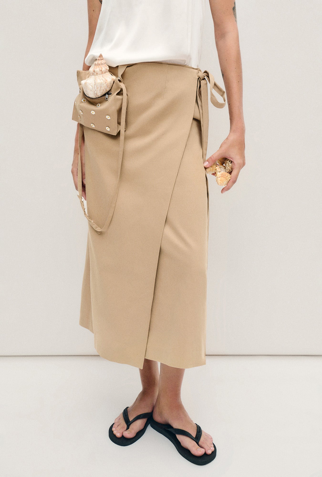 PEARL WRAP SKIRT COWRIE