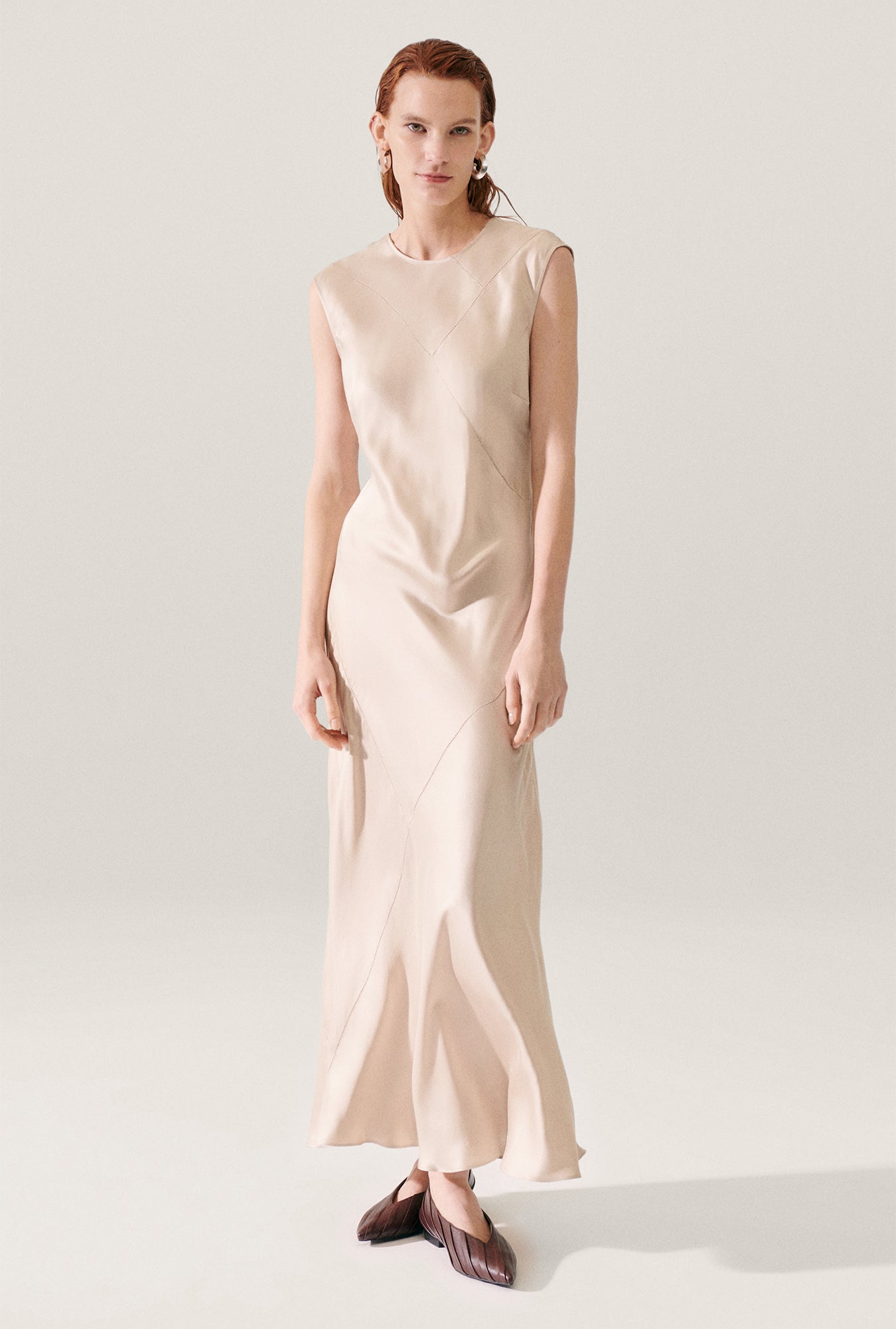 Splice Sleeveless Dress Hazelnut